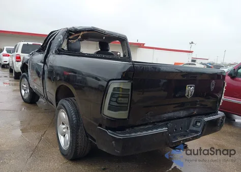 2019 Ram 1500 Classic Express Regular Cab 4X2 6'4 Box z USA, uszkodzony, nr VIN 3C6JR6ATXKG500694